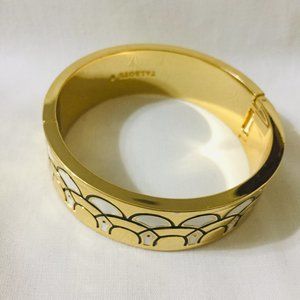 BEAUTIFUL TALBOTS HINGED GOLD TONE BANGLE BRACELET